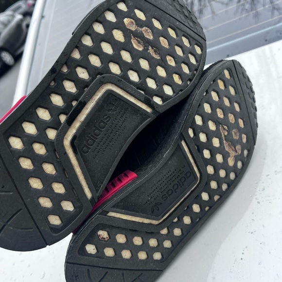 Adidas sneakers women’s size 6 - Picture 2 of 5